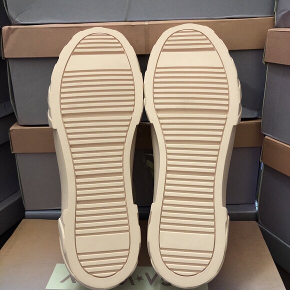 Lisa Vicky GOGETEM -V In Cream Sheep Nappa Size 7.5 - Picture 5 of 6